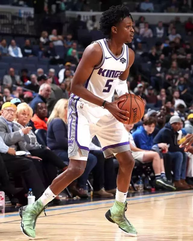 毛球在巴黎 毛球在巴黎