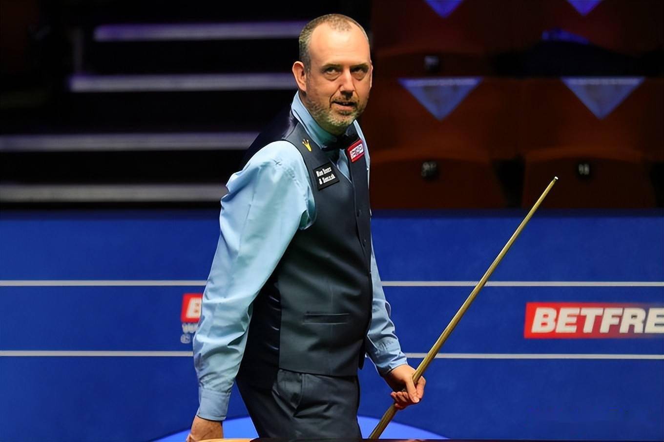 报以热烈掌 报以热烈掌