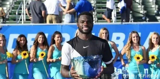 返AC米兰 返AC米兰