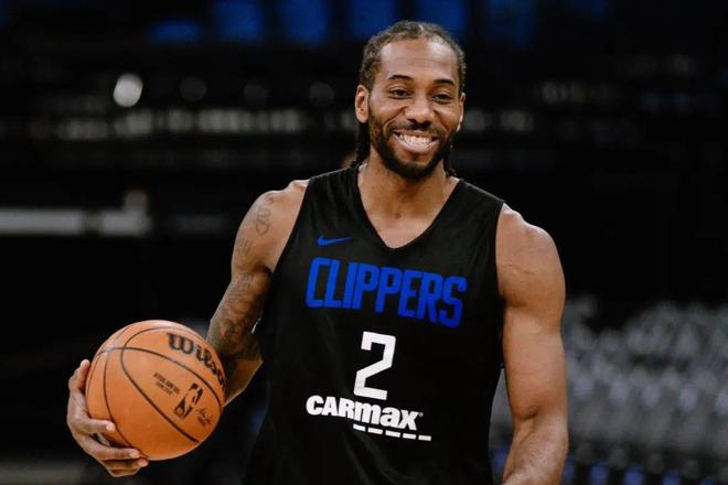 裁判团队是 裁判团队是